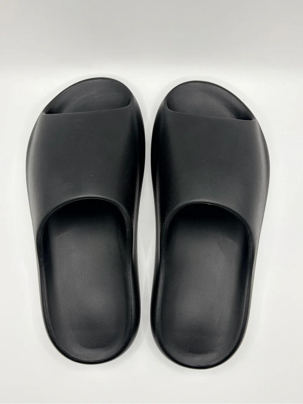 Yeezy YS-02 Minimalist Black Slide Sandals